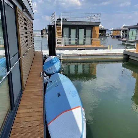 Hausboot Dicke Baerta * Klitten