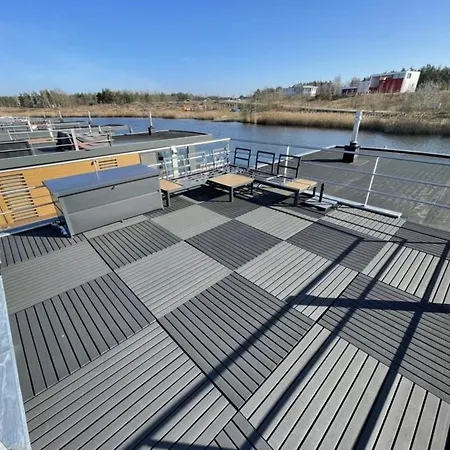 Hausboot Dicke Baerta