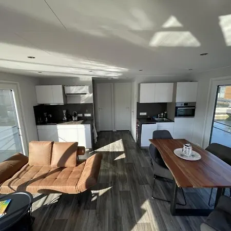 Hausboot Dicke Baerta Klitten